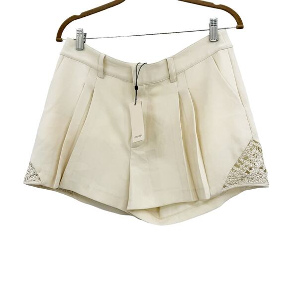 Cinq à Sept Corinna Crochet Lace Inset Shorts in Light Plaster Size 4 NWT - Picture 8 of 12